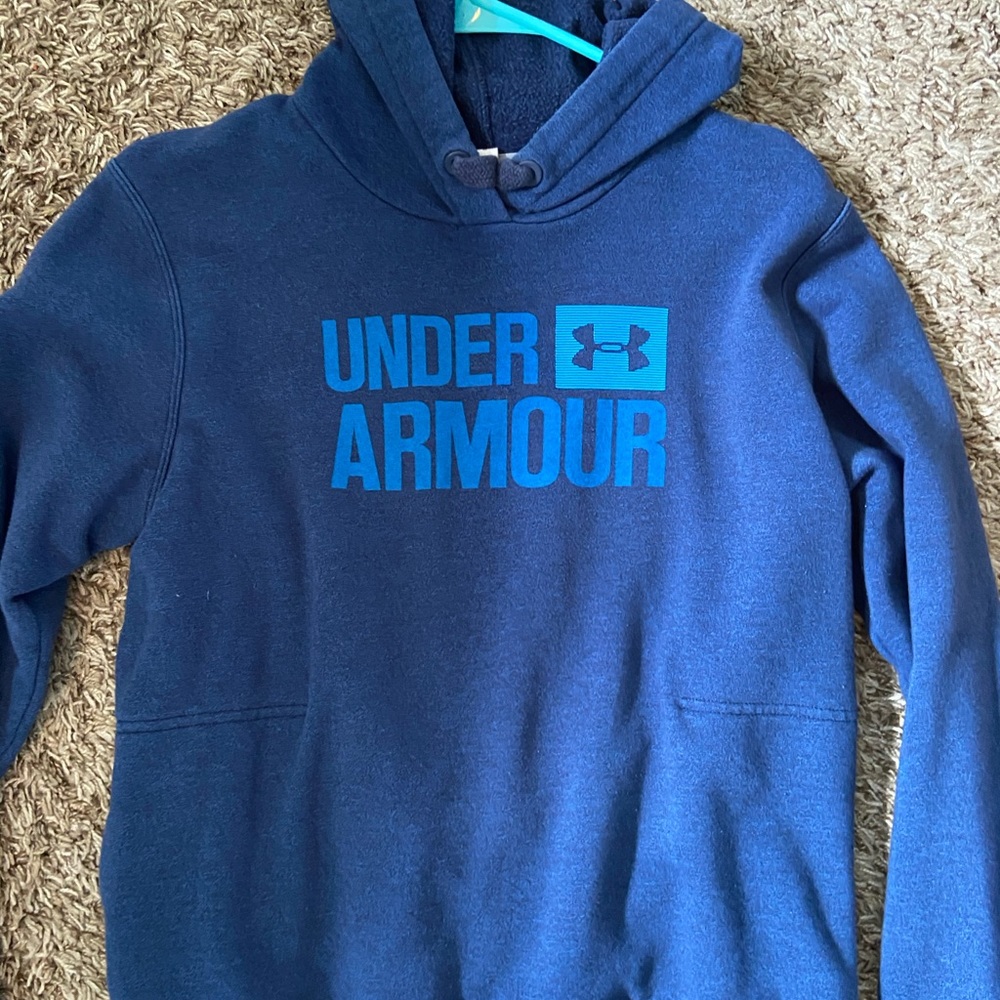 Under armor sweatshirt